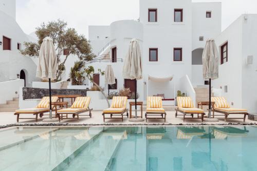 boutique hotels in Santorini