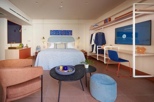 boutique hotels in Piraeus