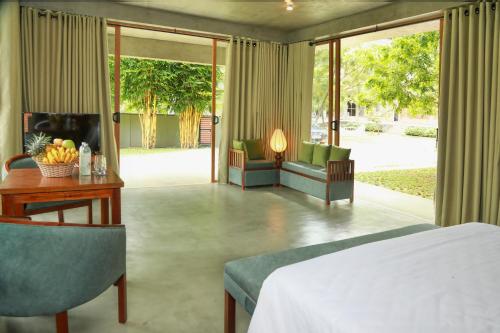 boutique hotels in Unawatuna