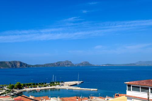 boutique hotels in Finikounta