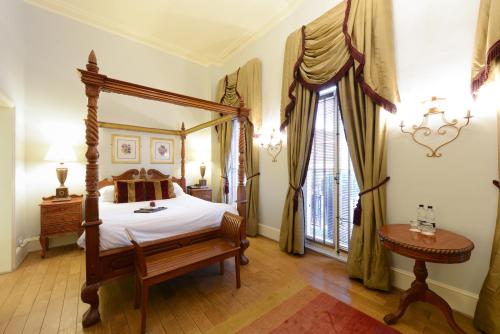 boutique hotels in Kensington