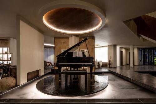 boutique hotels in Shangri-La