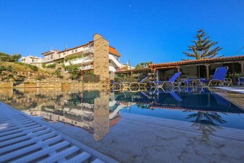 boutique hotels in Stení Dhírfios