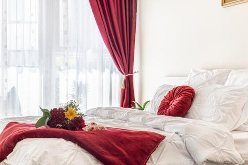 boutique hotels in Zimandcuz