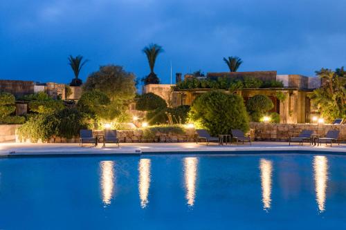 boutique hotels in Xlendi