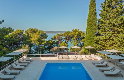 boutique hotels in Brela