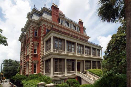boutique hotels in Charleston