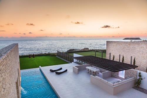 boutique hotels in Coral Bay