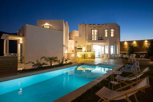 boutique hotels in Batsi
