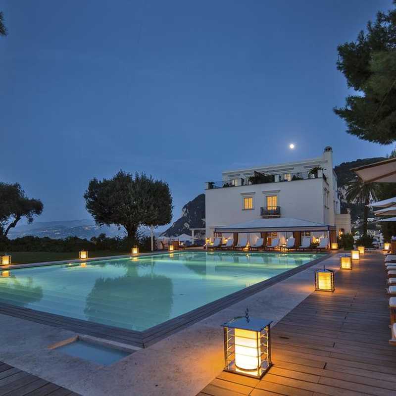 boutique hotels in Capri Island