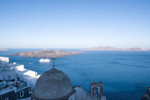 boutique hotels in Santorini Caldera