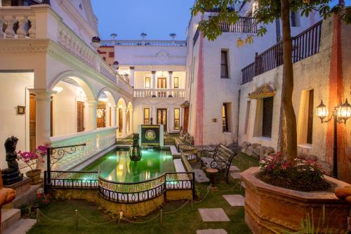 boutique hotels in Pātan