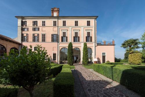boutique hotels in CastellʼAlfero