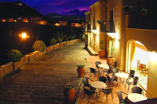 boutique hotels in Savoca