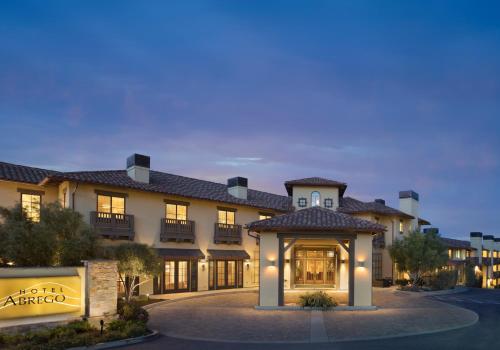 boutique hotels in Monterey
