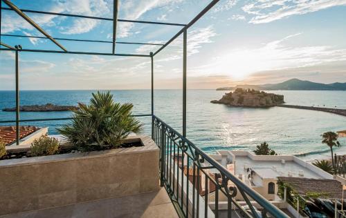 boutique hotels in Budva Riviera