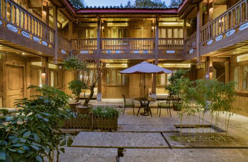 boutique hotels in Jianchuan