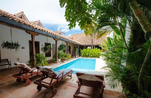 boutique hotels in Mompos
