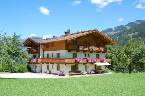 boutique hotels in Wildkogel Arena
