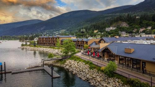 boutique hotels in Kootenay Rockies