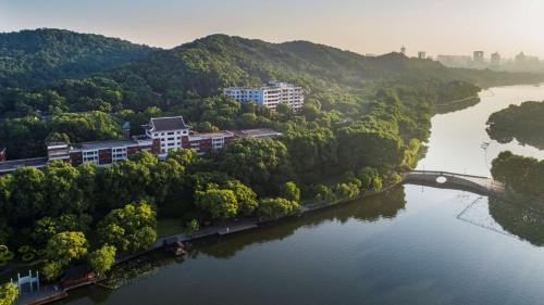 boutique hotels in Fuyang