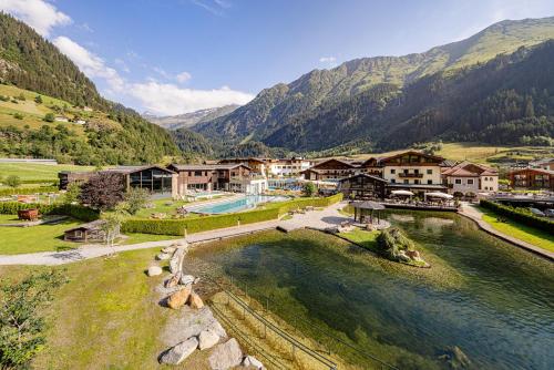 boutique hotels in Racines