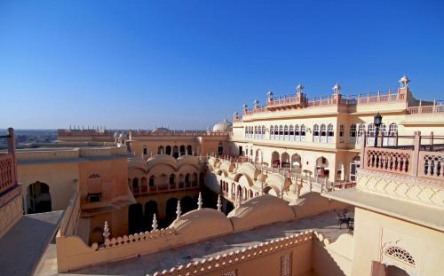 boutique hotels in Mandāwa