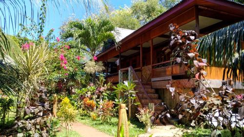 boutique hotels in Bunaken