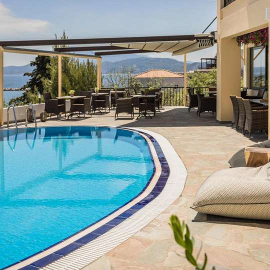 boutique hotels in Stení Dhírfios