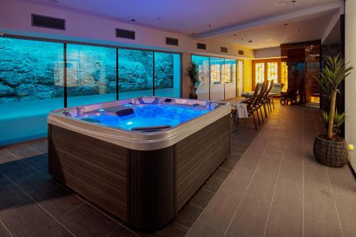 boutique hotels in Lake Szelid