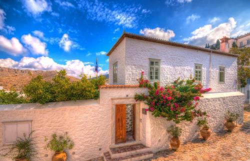 boutique hotels in Saronic Islands