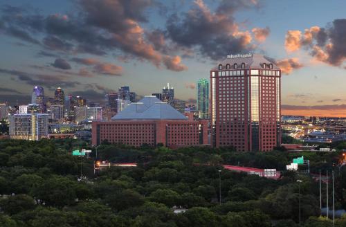 boutique hotels in Irving