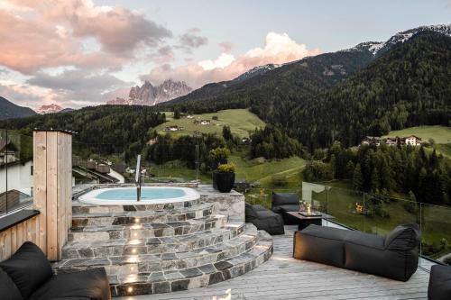 boutique hotels in Funes