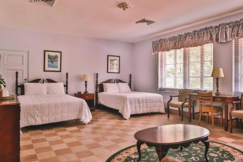 boutique hotels in Apalachicola National Forest