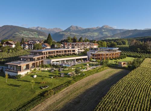 boutique hotels in Naz-Sciaves