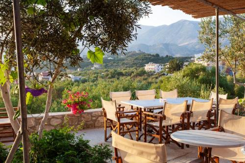 boutique hotels in Himare