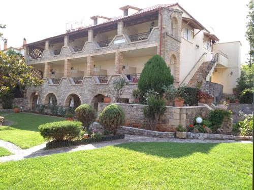 boutique hotels in Stoúpa