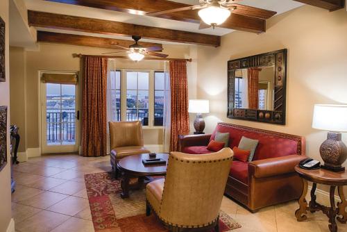 boutique hotels in Bexar County