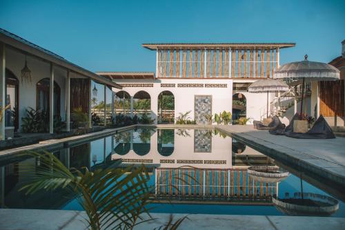 boutique hotels in Selong Belanak
