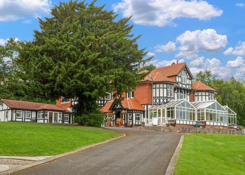 boutique hotels in Ruthin
