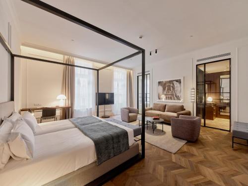 boutique hotels in Lake Szelid