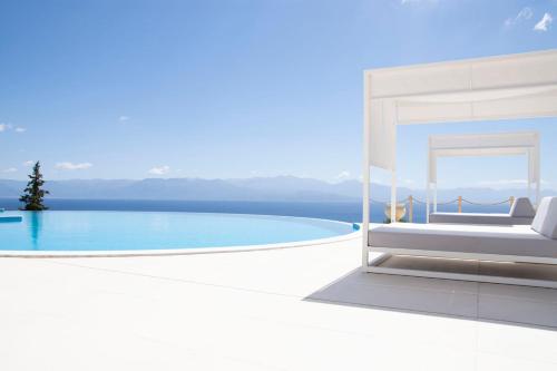 boutique hotels in Finikounta