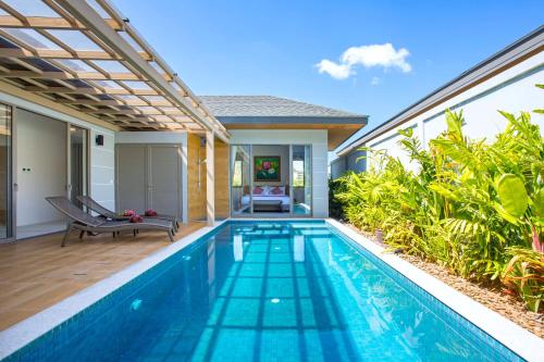 boutique hotels in Kamala Beach