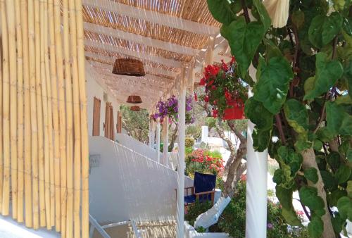 boutique hotels in Adamas