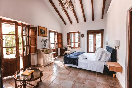 boutique hotels in Axarquía