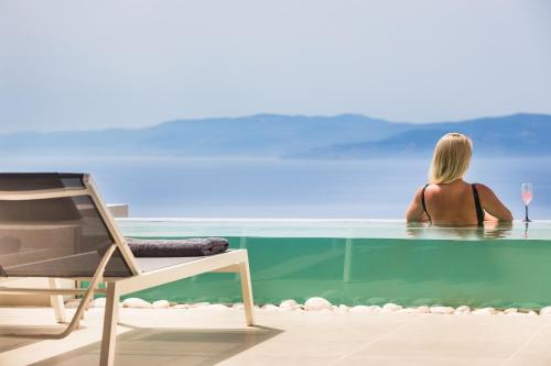 boutique hotels in Lourdata