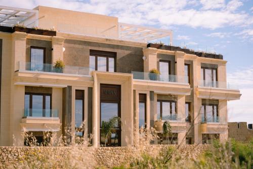 boutique hotels in Xlendi
