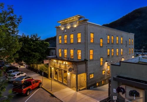 boutique hotels in Canada West Supply