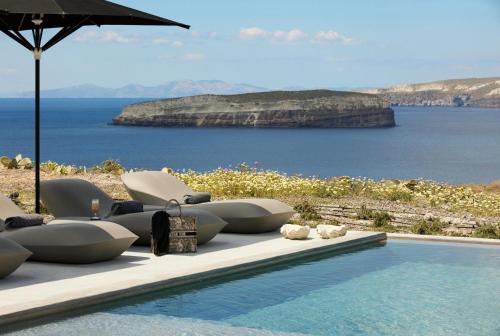 boutique hotels in Santorini Caldera