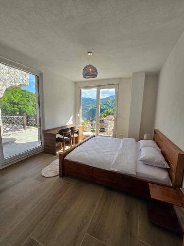 boutique hotels in Peje